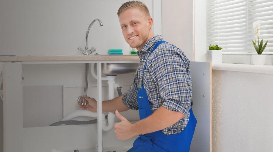 Professional water heater repair in Grand Ridge, FL
